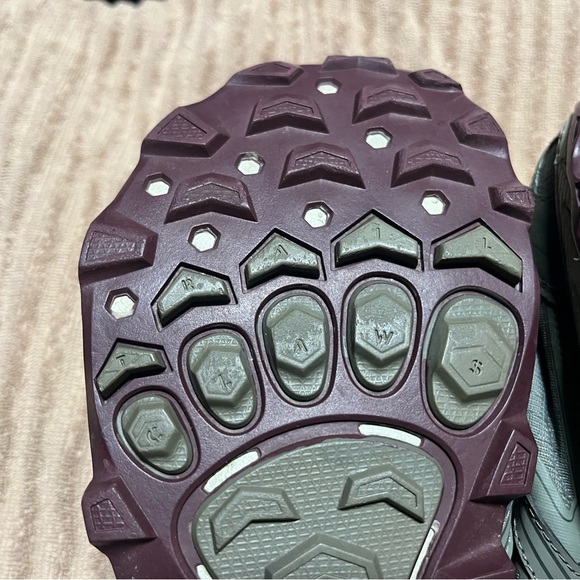 Altra Lone Peak Mid-Hiking/Running Shoes, 10 - Picture 5 of 12